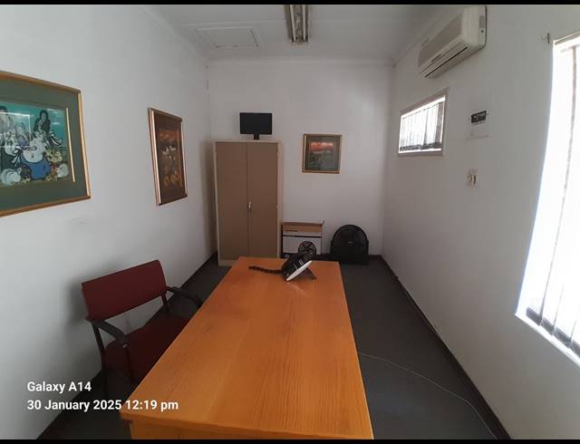 328M² OFFICE FOR SALE IN BO-DORP